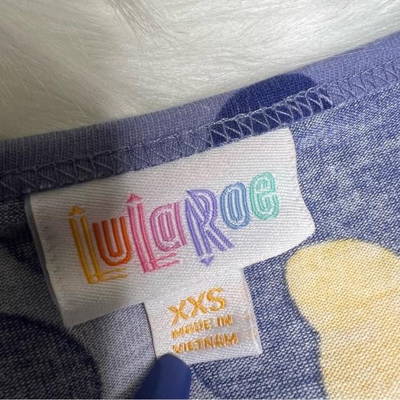 Disney Lularoe Irma Minnie Mouse Print Shirt Size XXS - Picture 3 of 4